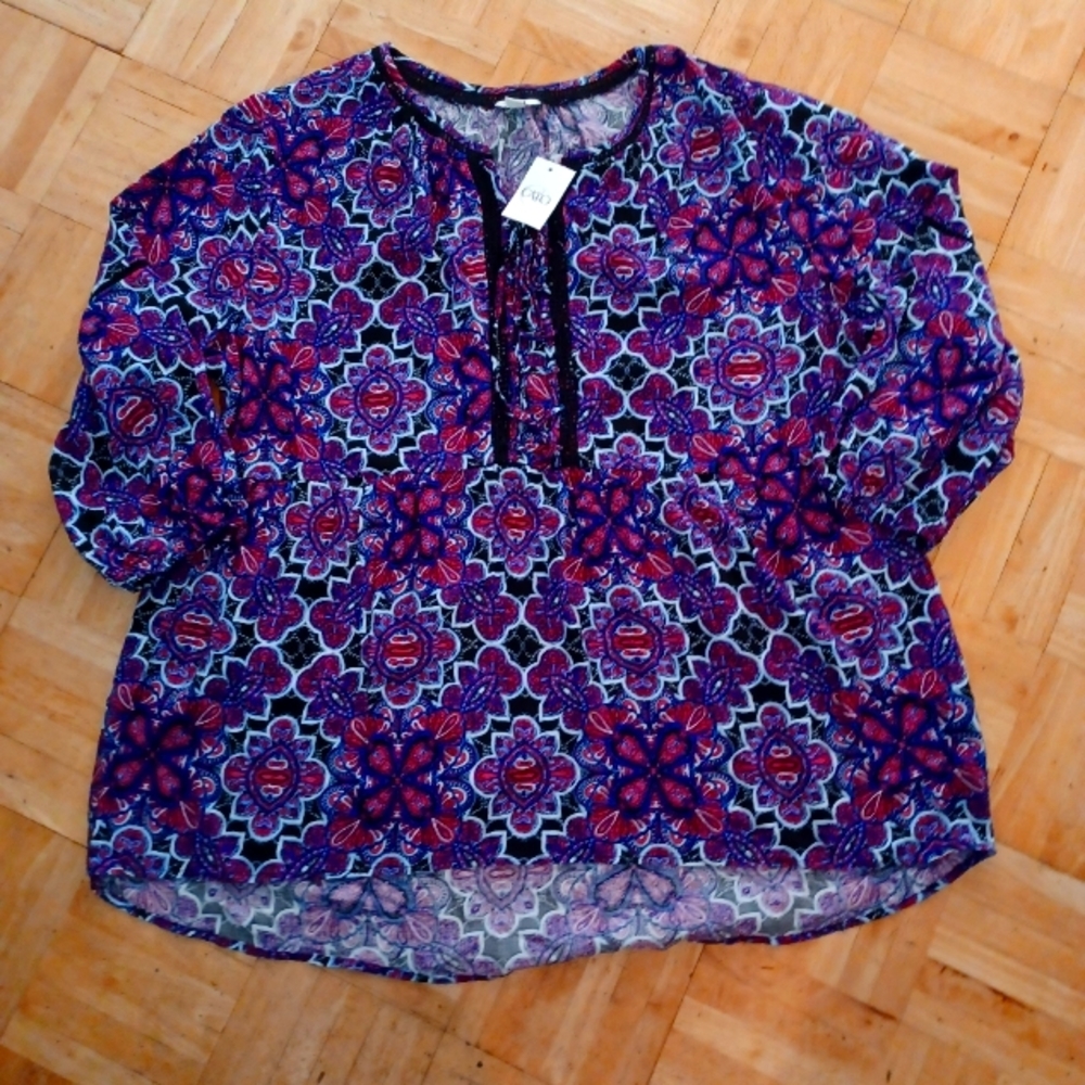 Cato plus sportswear blouse  size 18/20 new with tags
